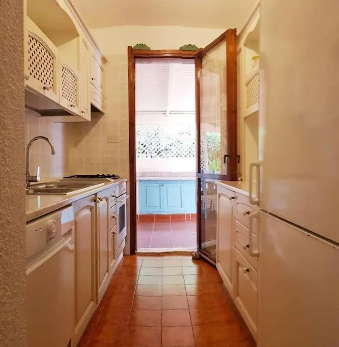 Beautiful Villa 100 M From The Beach Geremèas